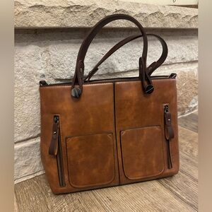 Brown faux leather purse. New!
